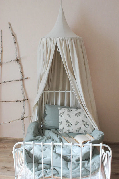 Ciel de lit bébé – Douceur & Sérénité
