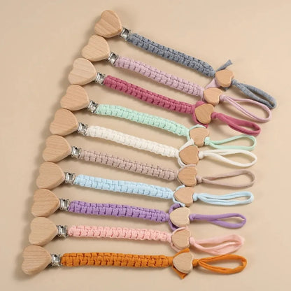 Attache Tétune Bébé  en Forme de Cœur
